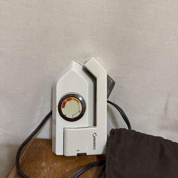 Vintage NORELCO TRAVEL IRON WITH CARRY BAG T165 Packable Works - Picture 2 of 8